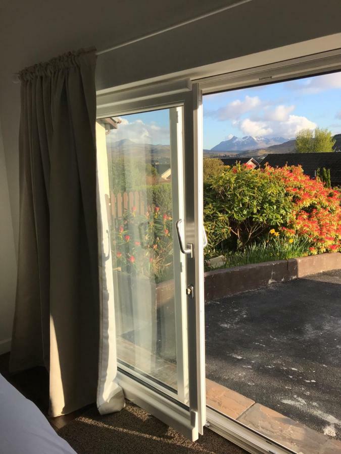 Oronsay Hotel Portree Eksteriør billede